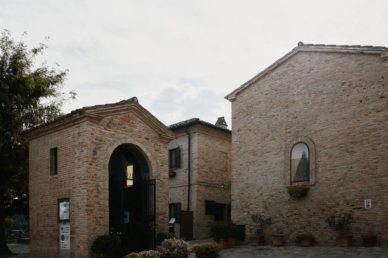 Hotel Palazzo Viviani Castello Di Montegridolfo Exteriér fotografie